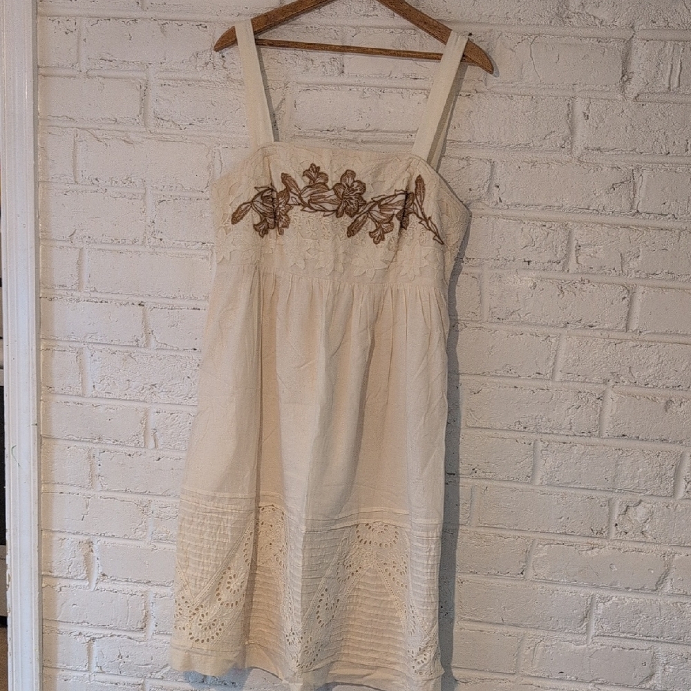 Stylish Cream Dress with Hook Detail